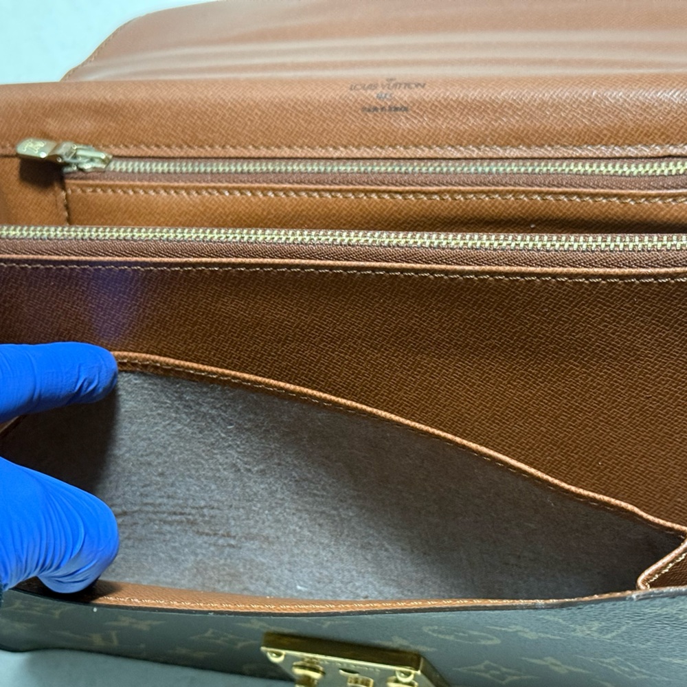 LOUIS VUITTON Vintage Monogram Concorde Hand Bag - Picture 11 of 16